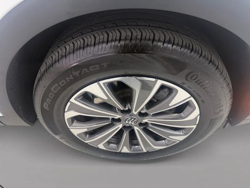 Used 2024 Buick Envision Preferred AWD/4WD image 9
