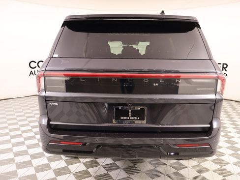 New 2026 Lincoln Navigator Black Label AWD/4WD image 24
