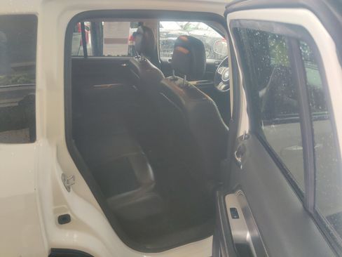 Used 2016 Jeep Compass Latitude image 16