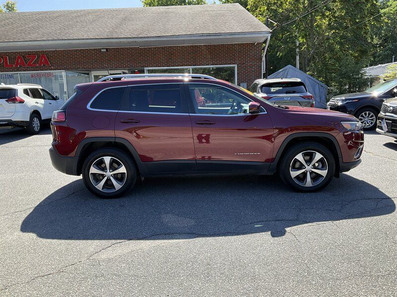Used 2020 Jeep Cherokee Limited AWD/4WD image 4