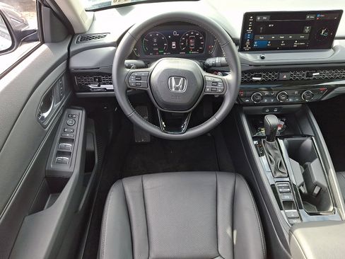 Certified 2025 Honda Accord EX-L image 14