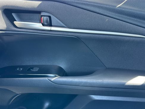 Used 2025 Toyota Camry LE FWD image 21