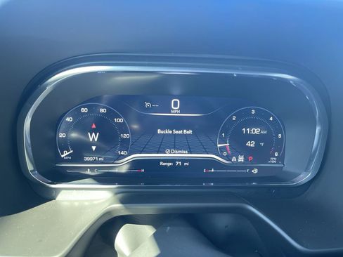 Used 2024 GMC Yukon SLT w/ SLT Luxury Package AWD/4WD image 22