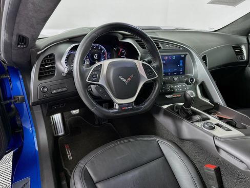 Used 2015 Chevrolet Corvette Z06 w/ 3LZ Preferred Equipment Group RWD image 10