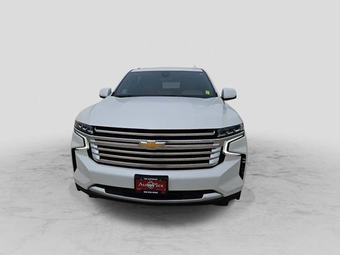 Used 2021 Chevrolet Suburban High Country image 3