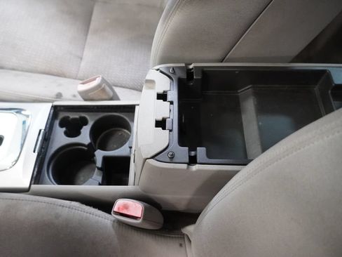 Used 2008 Saturn Aura XE w/ Convenience Package FWD image 23