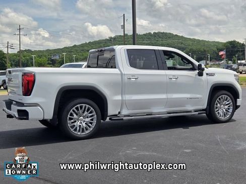 Used 2024 GMC Sierra 1500 Denali w/ Technology Package AWD/4WD image 3