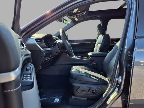 New 2026 Jeep Grand Cherokee L Limited AWD/4WD image 21