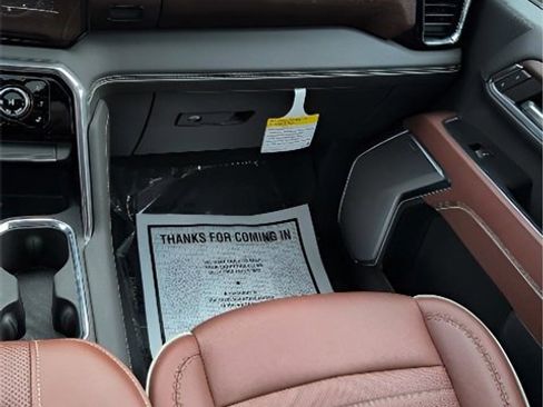 Used 2024 GMC Sierra 3500 Denali Ultimate image 23