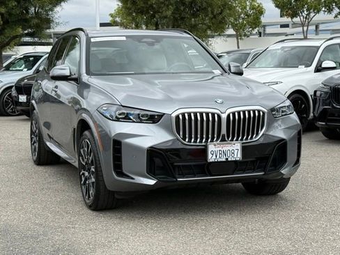 Used 2026 BMW X5 sDrive40i w/ M Sport Package RWD image 5