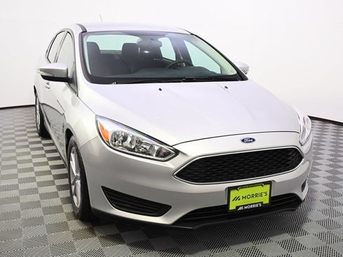 Used 2016 Ford Focus SE FWD image 9