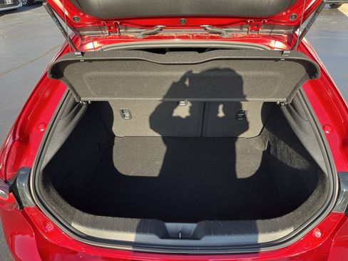 Certified 2025 MAZDA MAZDA3 Hatchback w/Premium Plus Pkg image 28