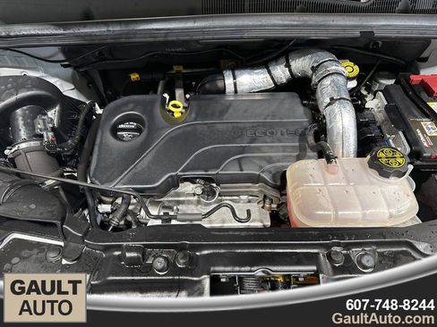 Used 2022 Chevrolet Trax LS w/ Tint and Cruise Package image 21