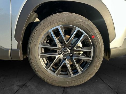 Certified 2026 Toyota Corolla Cross XLE w/ Convenience Package image 15