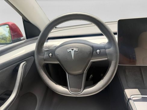 Used 2024 Tesla Model Y Long Range AWD/4WD image 12
