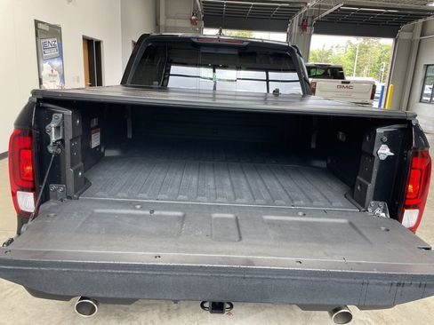 Used 2025 Honda Ridgeline TrailSport image 10