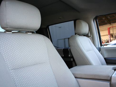 Used 2017 Ford F250 XLT w/ XLT Value Package image 24