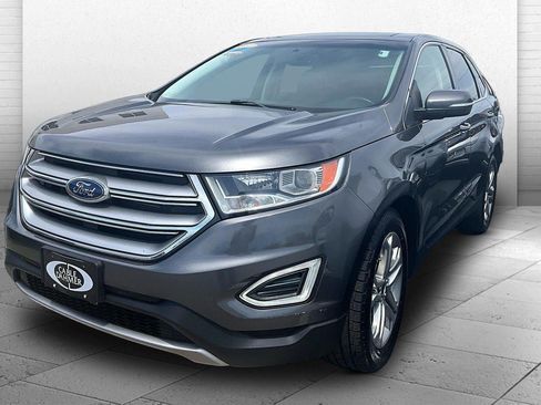 Used 2017 Ford Edge Titanium w/ Equipment Group 301A AWD/4WD image 10