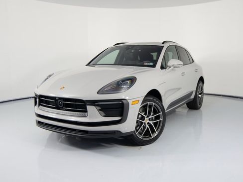 New 2026 Porsche Macan image 1