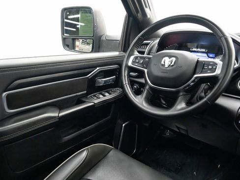 Used 2024 RAM 2500 Laramie w/ Night Edition AWD/4WD image 11
