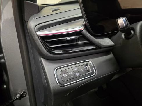 New 2027 Buick Enclave Preferred w/ Power Package AWD/4WD image 14