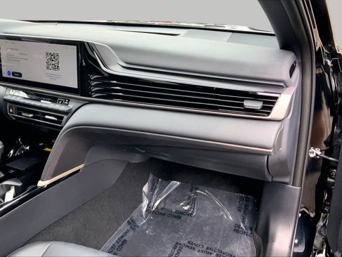 Used 2026 Toyota Camry XSE AWD/4WD image 19
