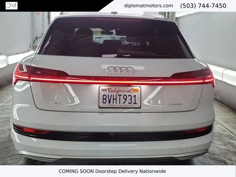 Used 2021 Audi e-tron Premium Plus w/ Premium Plus Package image 8