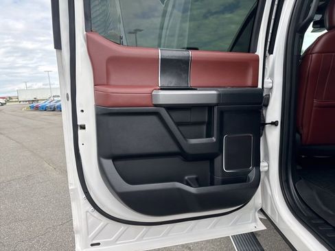 Used 2019 Ford F250 Platinum w/ FX4 Off-Road Package image 22