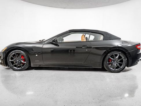 Used 2014 Maserati GranTurismo Sport RWD image 13