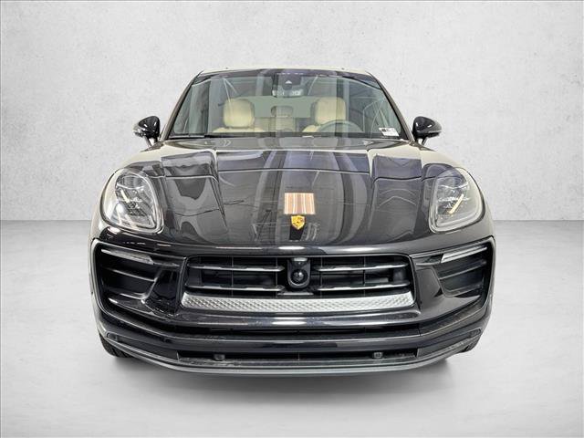 Used 2026 Porsche Macan AWD/4WD image 6