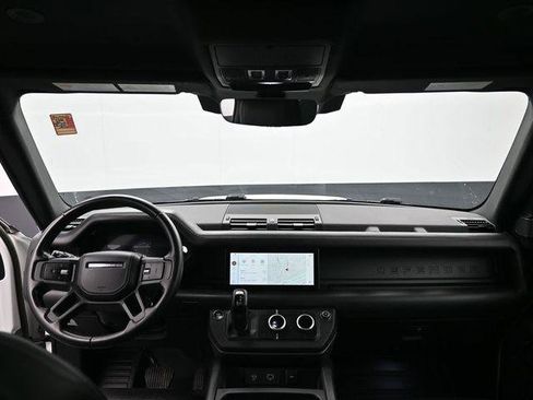 Used 2023 Land Rover Defender 90 X-Dynamic SE image 28