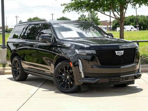 Used 2024 Cadillac Escalade Sport Platinum w/ LPO, ONYX Package AWD/4WD image 6