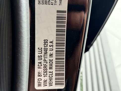 New 2026 RAM 1500 Laramie AWD/4WD image 30
