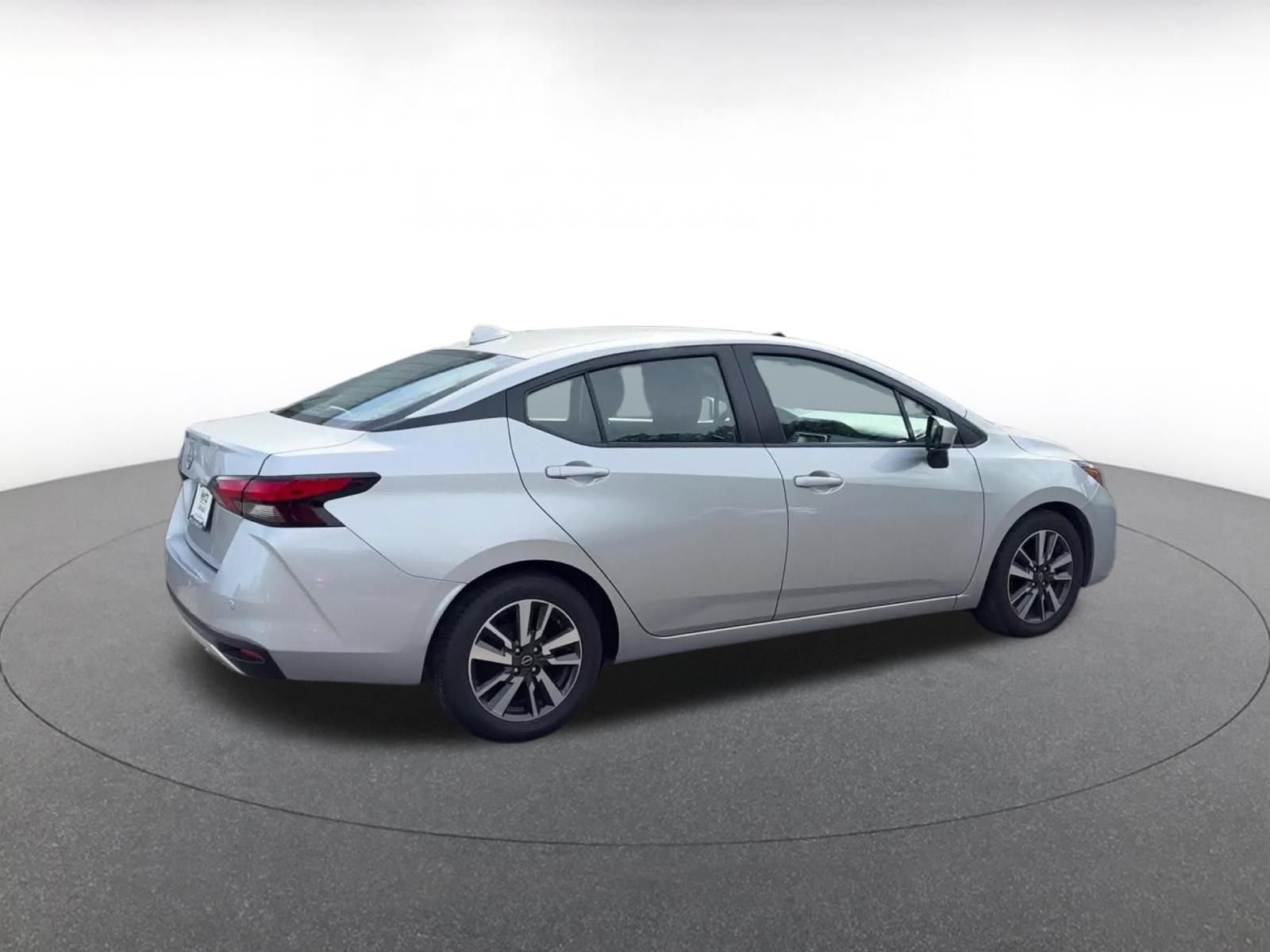 Used 2025 Nissan Versa SV FWD image 13