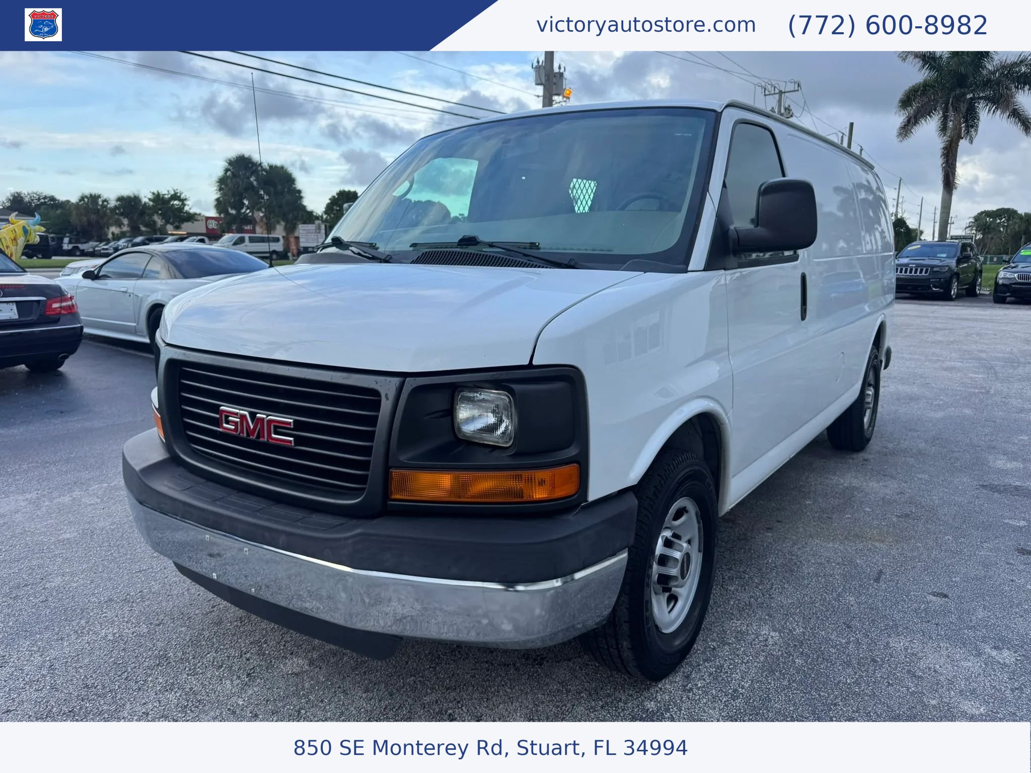 Used 2014 GMC Savana 2500 RWD image 3