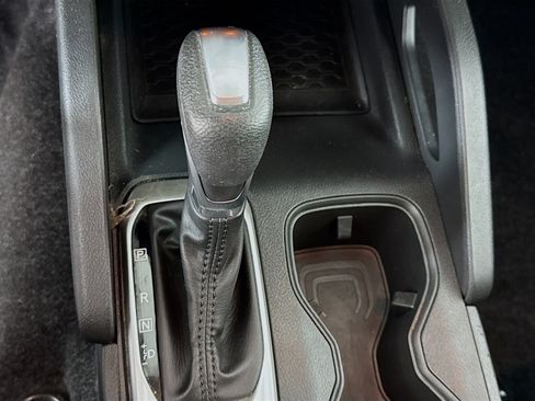 Used 2024 Nissan Frontier S w/ Technology Package RWD image 19