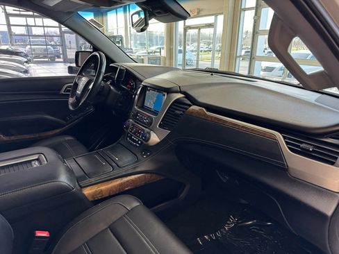 Used 2016 GMC Yukon Denali w/ Open Road Package AWD/4WD image 17