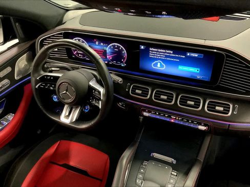 Used 2025 Mercedes-Benz GLE 53 AMG 4MATIC Coupe image 32