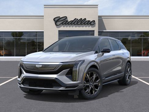 New 2026 Cadillac Optiq V w/ LPO, Floor Liner Package AWD/4WD image 6