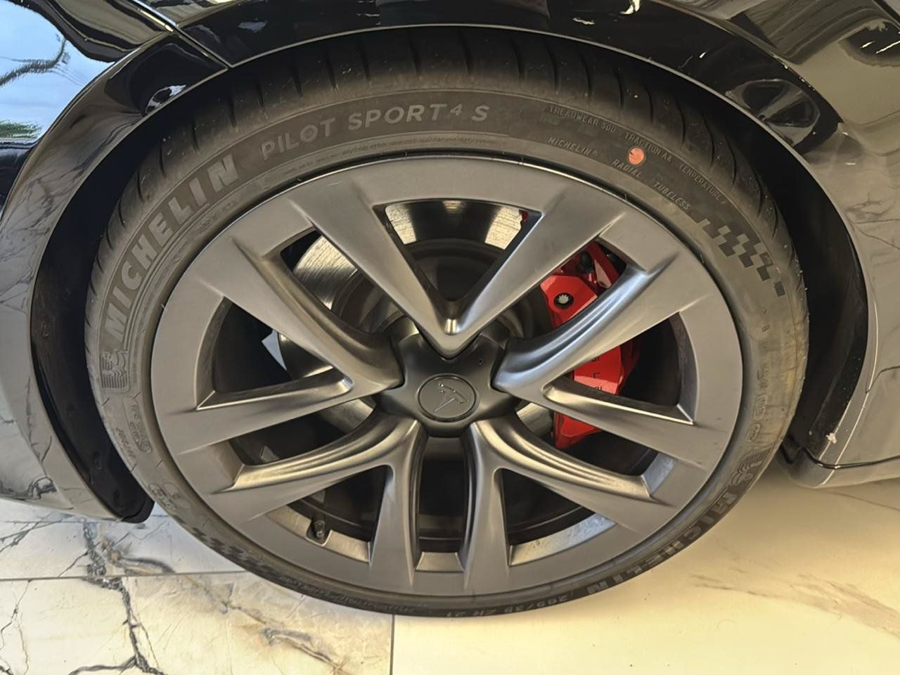 Used 2024 Tesla Model S Plaid AWD/4WD image 34