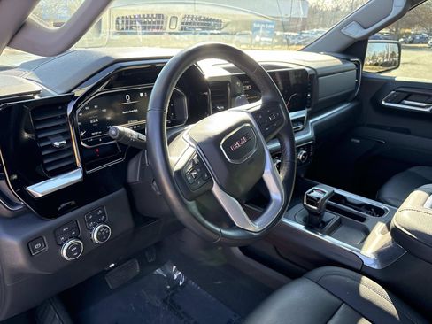 Used 2022 GMC Sierra 1500 SLT w/ SLT Premium Package image 18