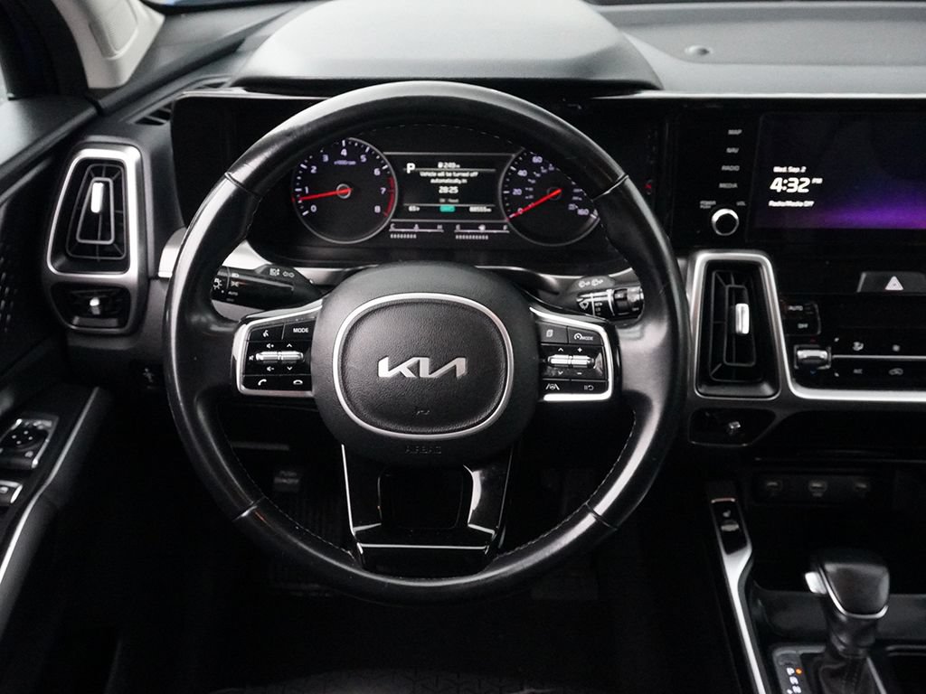 Used 2022 Kia Sorento S FWD image 47