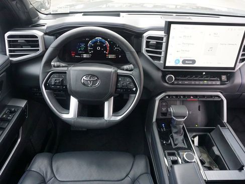 Used 2025 Toyota Tundra Platinum AWD/4WD image 6