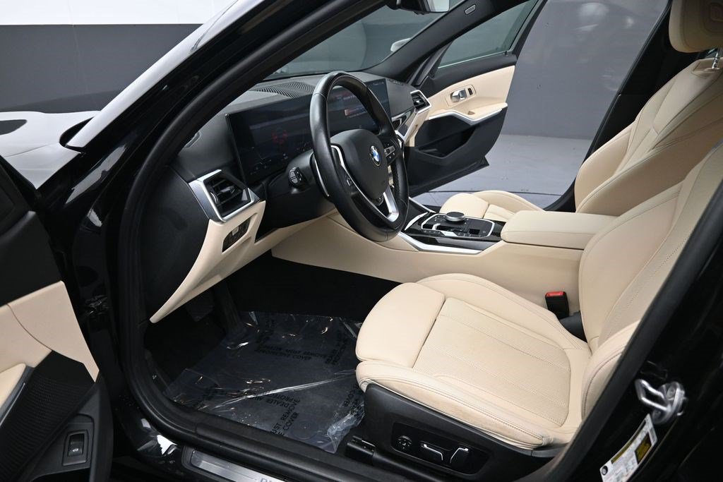 Used 2024 BMW 330i Sedan w/ Convenience Package RWD image 15