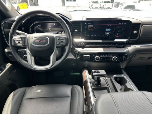 Used 2023 GMC Sierra 1500 SLT w/ SLT Premium Plus Package AWD/4WD image 16