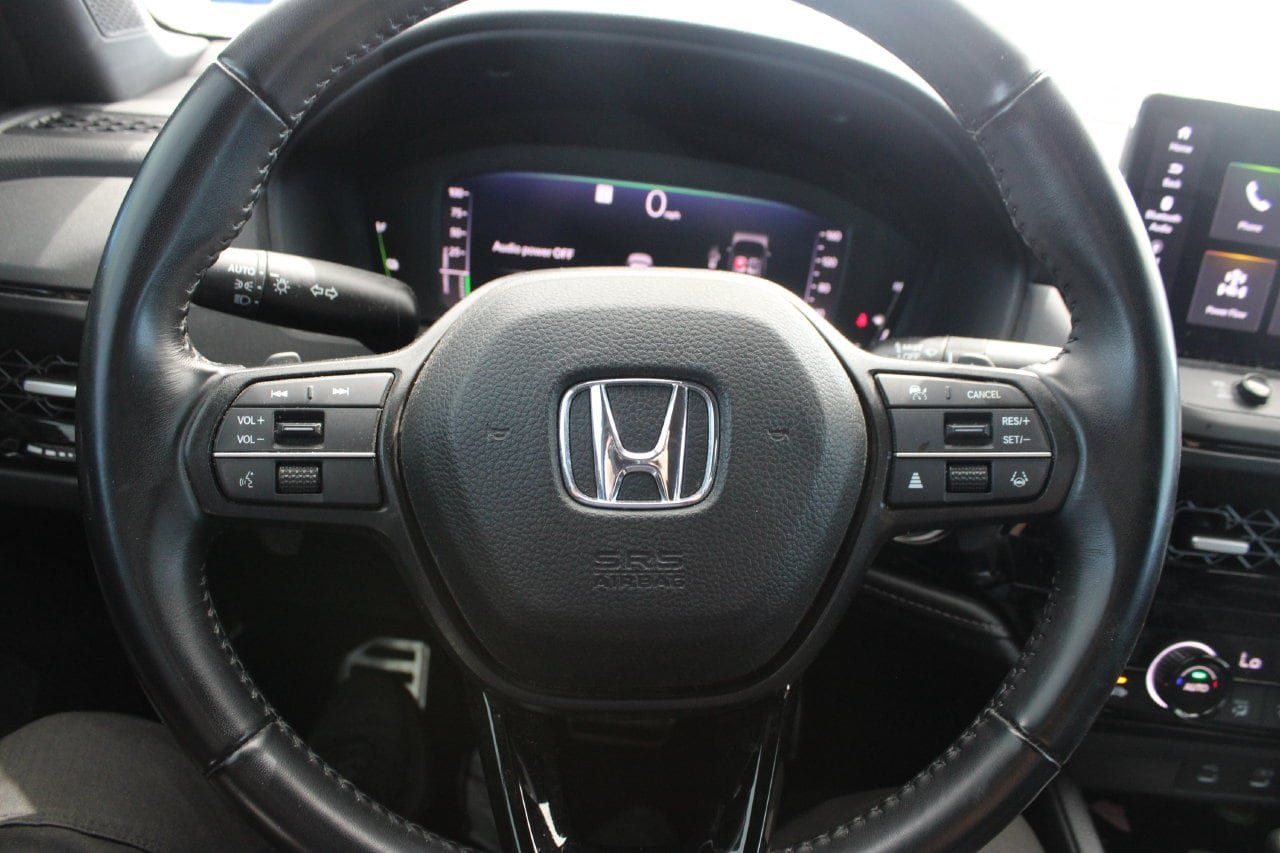 Used 2023 Honda Accord Sport image 11