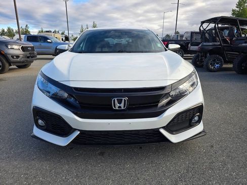 Used 2018 Honda Civic Sport Touring image 2
