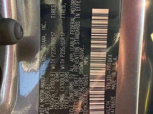 Used 2016 Toyota Sienna XLE w/ Entertainment Package image 17