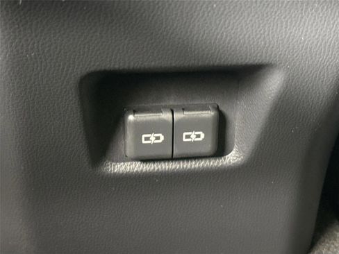 Certified 2023 Toyota RAV4 XLE image 39