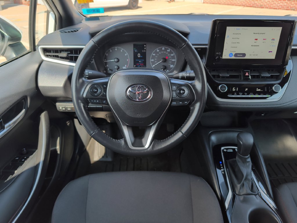 Used 2023 Toyota Corolla SE FWD image 16
